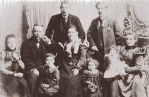 The Dunlop family about 1899